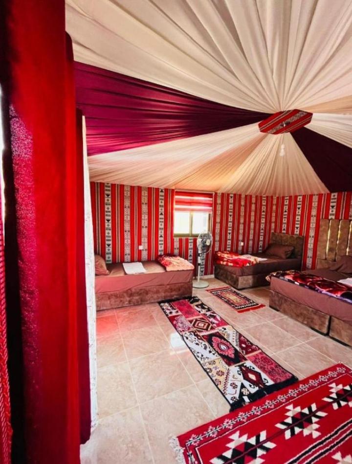 Wadi Rum Camp Stars & Jeep Tour 外观 照片