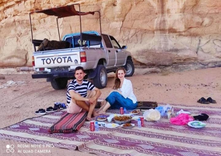 Wadi Rum Camp Stars & Jeep Tour 外观 照片