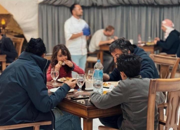 Wadi Rum Camp Stars & Jeep Tour 外观 照片